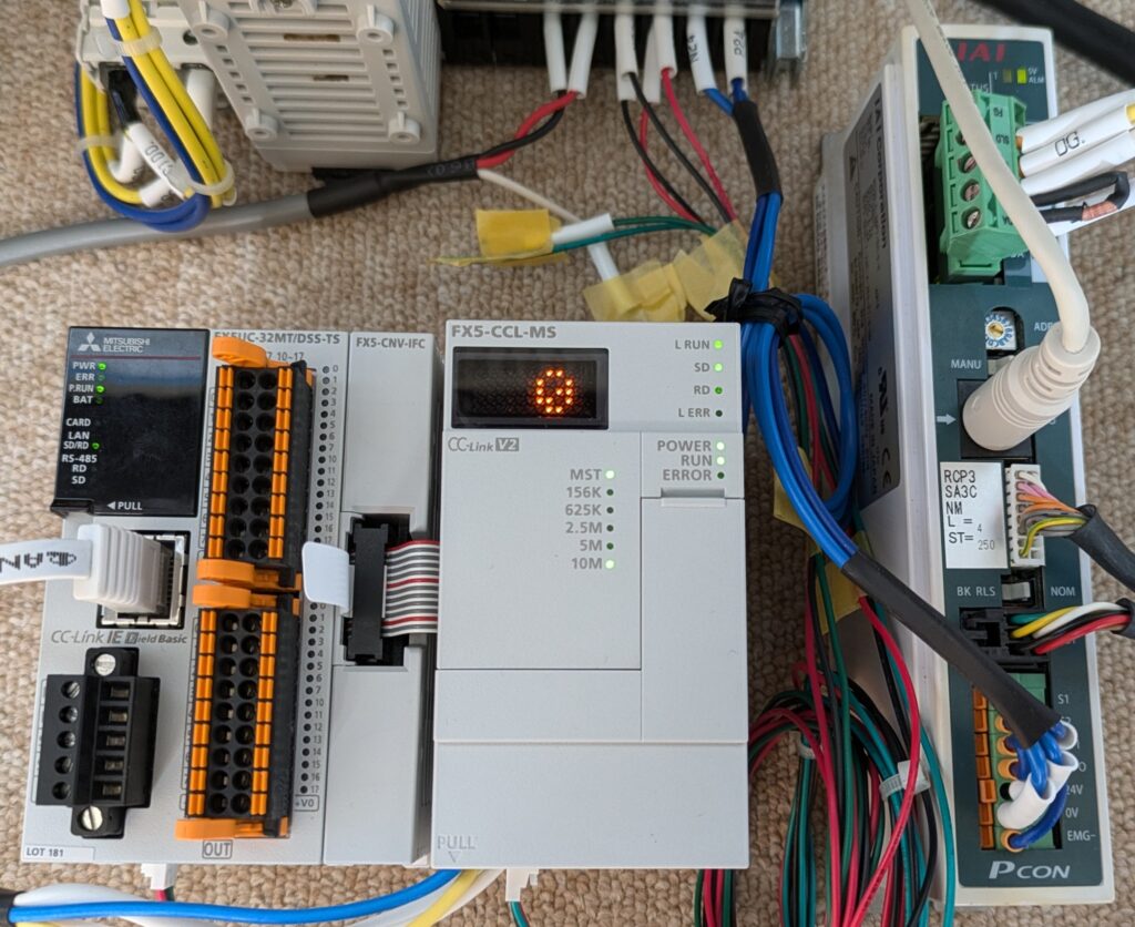 CC-Link通信 FX5-CCL-MS⇔ IAI製 PCON (1軸アクチュエーター) | 葵テクニカ